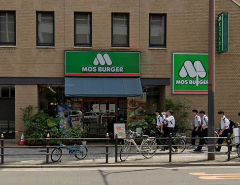 ③阪急「十三」駅西改札口より徒歩4分